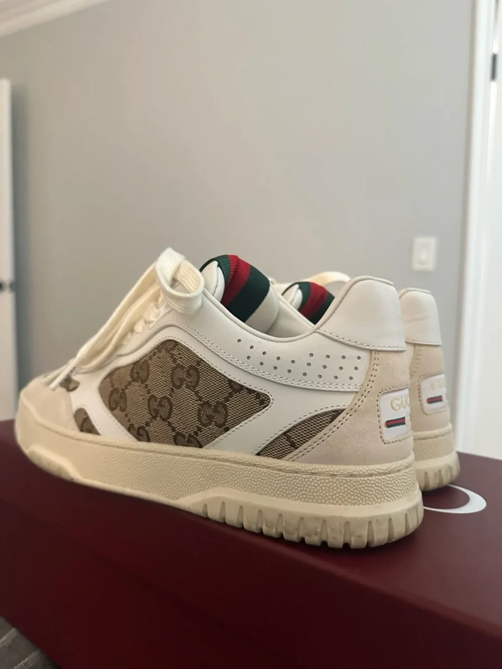 Gucci Beige Monogram Sneakers with Green-Red Web - Picture 3 of 7